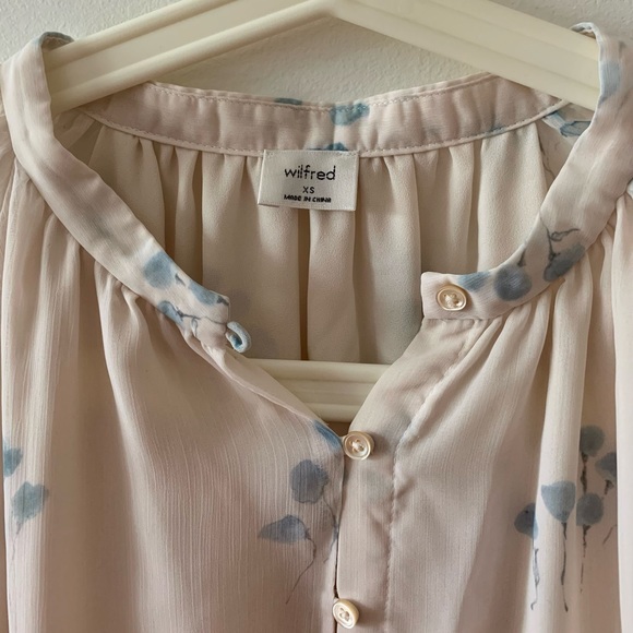 Aritzia Wilfred Button Up Blouse - Picture 2 of 5